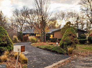 110 E Sutton Pl, Wilmington, DE 19810