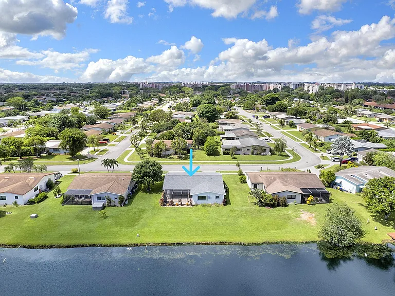 14608 Country Side Ln — Photo 34