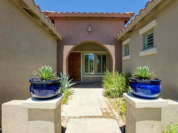 2nd image of 1812 W Aloe Vera Dr