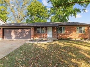 10768 Runningbrook Dr, Saint Louis, MO 63137