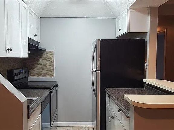 5th image of 107 Davenport Ct