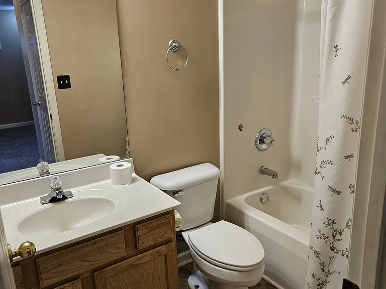 2144 Curtiswood Dr — Photo 5