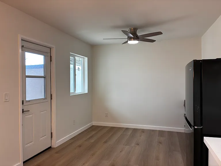 3373 Payne Ave #3 — Photo 17