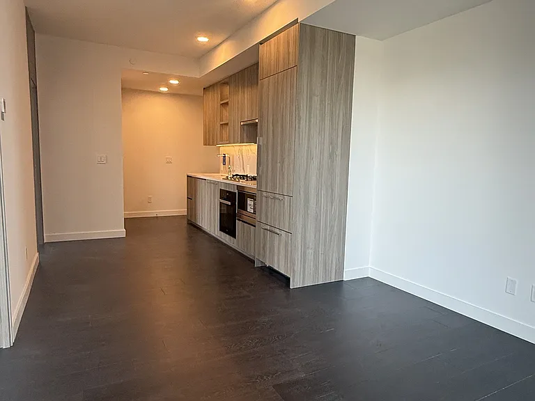 68 Esther Shiner Blvd #2105 — Photo 5