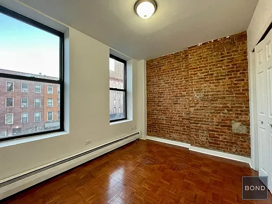 Rented by Bond New York | media 3