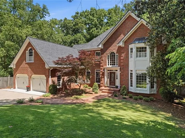 425 Tapestry Trl, Roswell, GA 30076