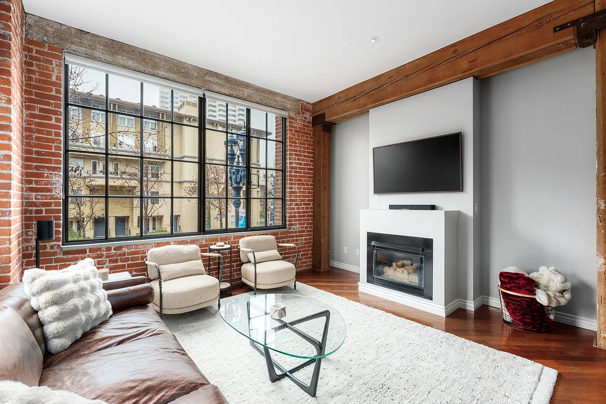 2 bed, 1270 sqft, $6,500 — Photo 4