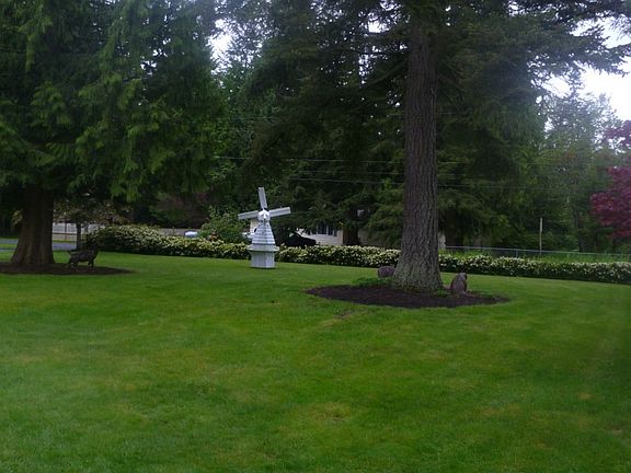 3rd image of 13915 30th Ave NE