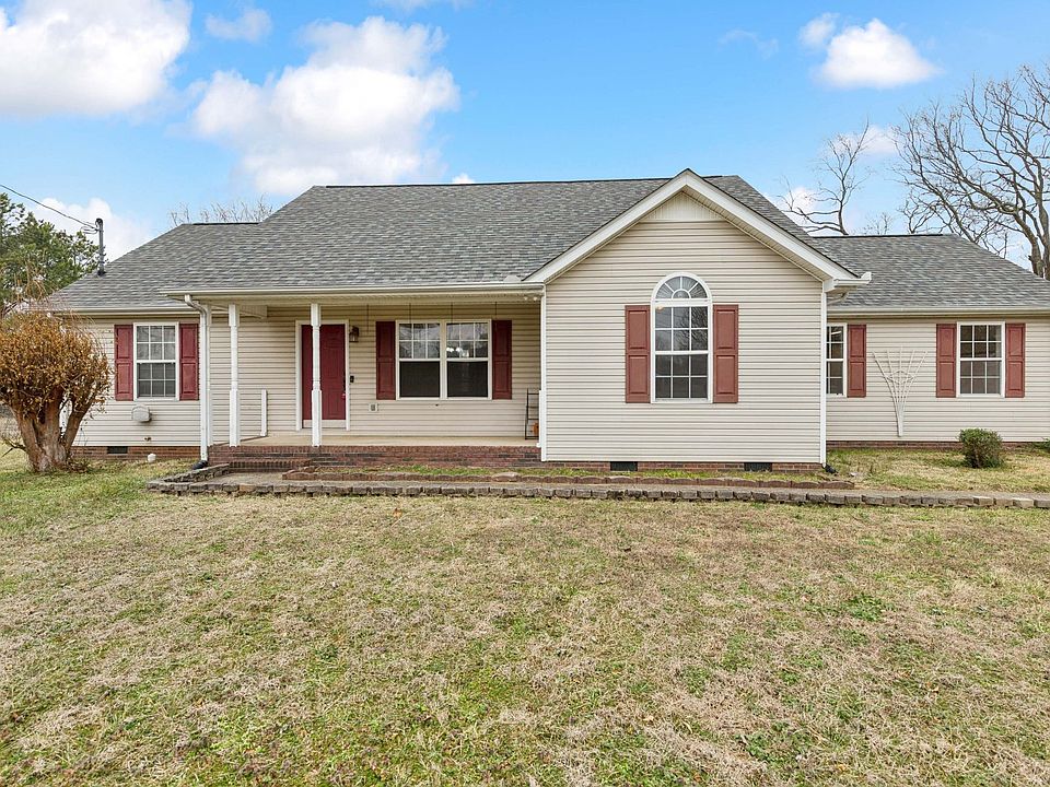 1st image of 106 Hereford Ct