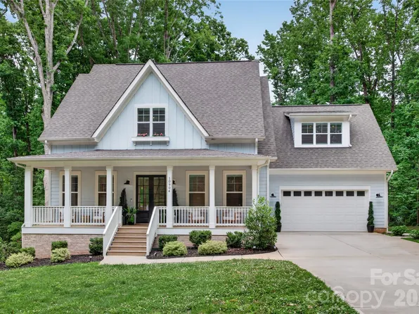 10904 Leyton Pl, Charlotte, NC 28227