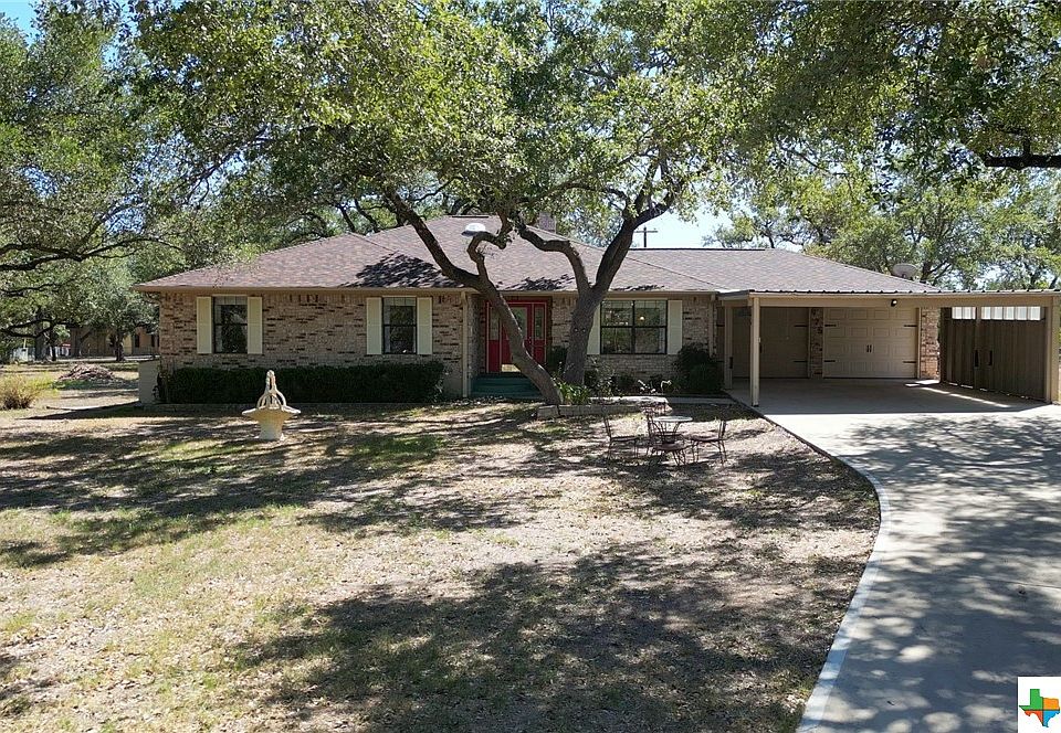 1st image of 975 River Cliff Dr