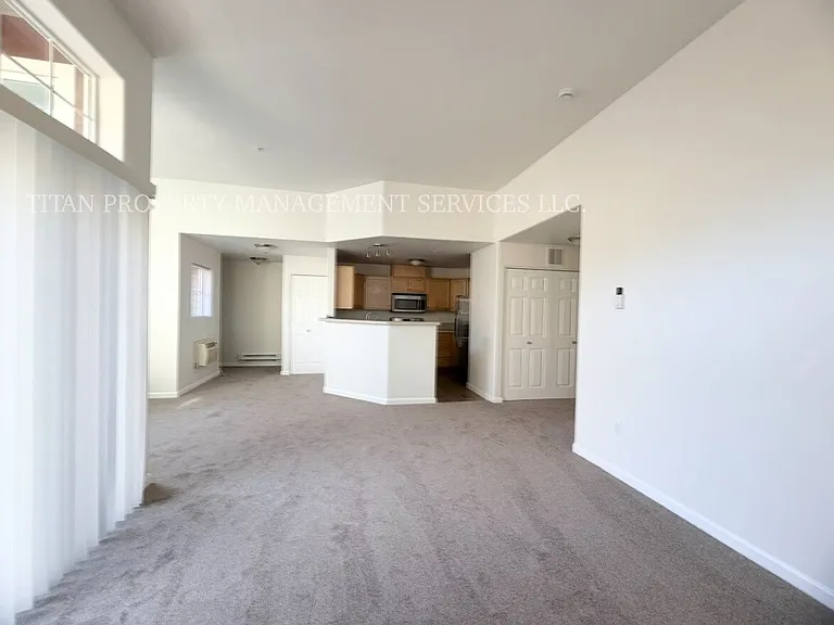 10871 SW Canterbury Ln #204 — Photo 5
