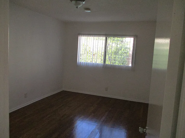 1435 N Fairfax Ave #4 — Photo 12