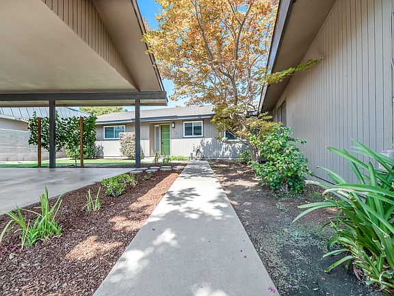 3rd image of 3746 W Mill Creek Drive