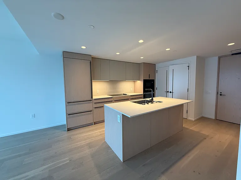 333 Ward Ave #3506 — Photo 1