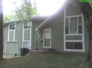 1613 W Brittany Dr, Olathe, KS 66061