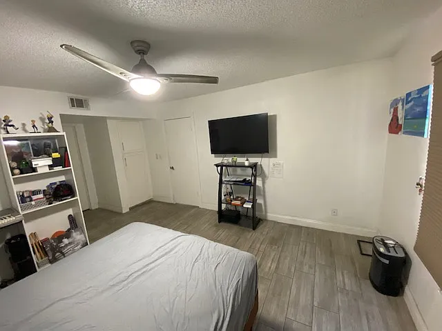 540 N May St #9-2122 — Photo 7