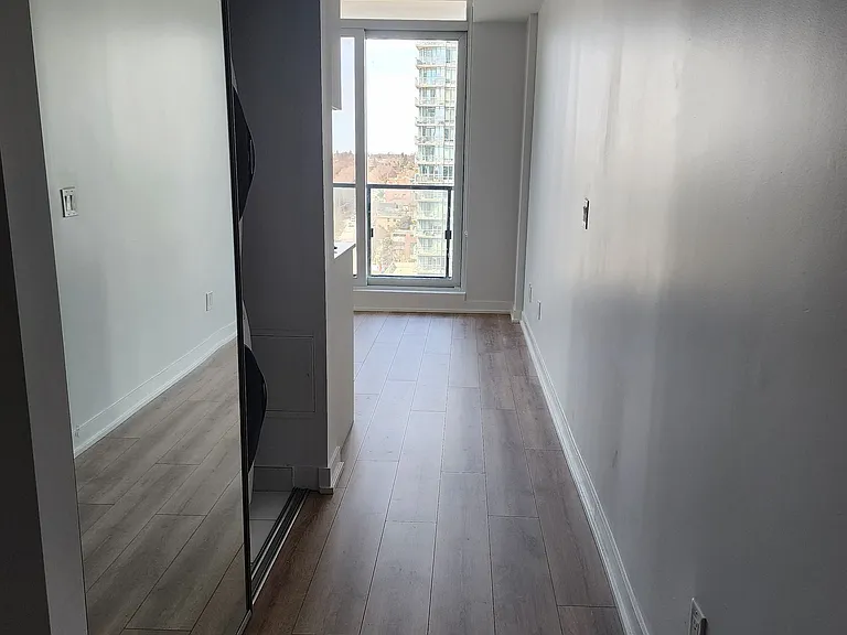 1928 Lake Shore Blvd W #1516 — Photo 11