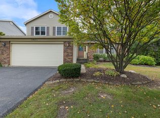 1941 S Valley Rd, Lombard, IL 60148