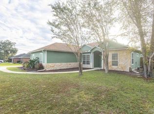 1895 Bayou Dr, Navarre, FL 32566