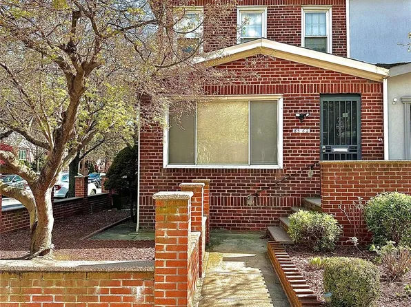 85-62 67th Dr, Rego Park, NY 11374