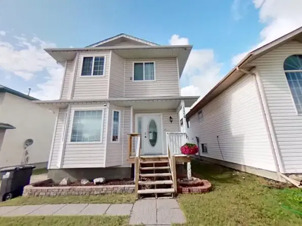 134 Hood St #1A, Hinton, AB T7V 1Z4