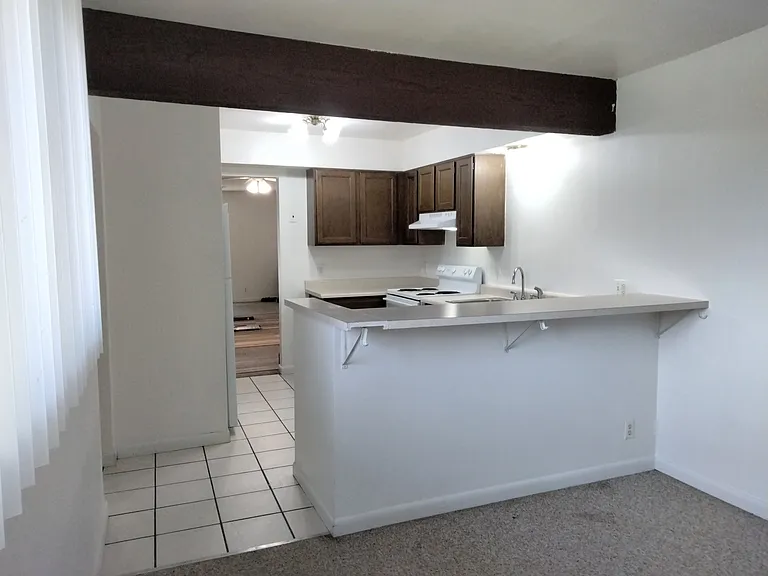 10690 W 12th Pl — Photo 3
