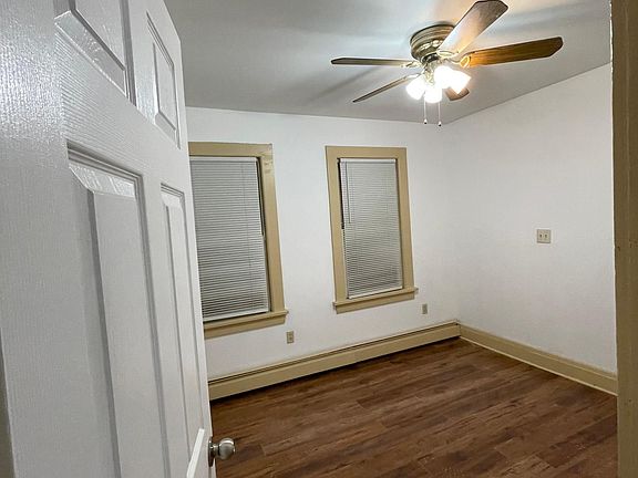 4th image of 314 S Ave E #1