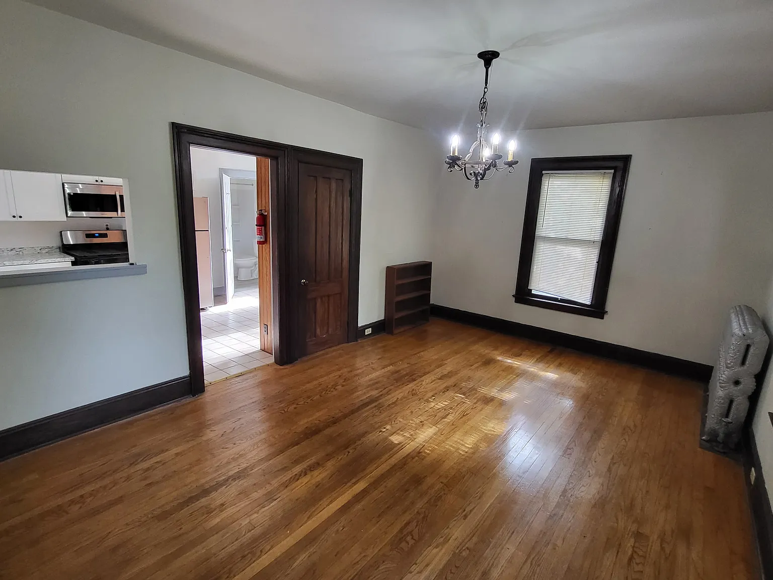 2 bed, 1237 sqft, $1,950 — Photo 3