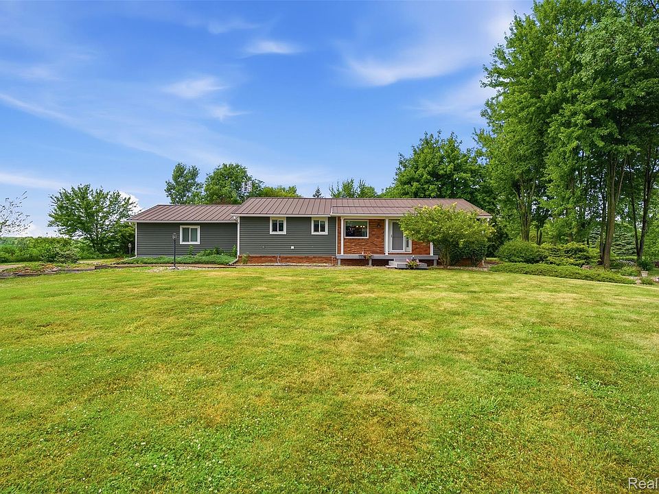 1st image of 13182 Gilbert Rd