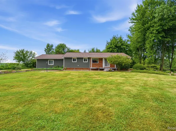 13182 Gilbert Rd, Riley, MI 48041