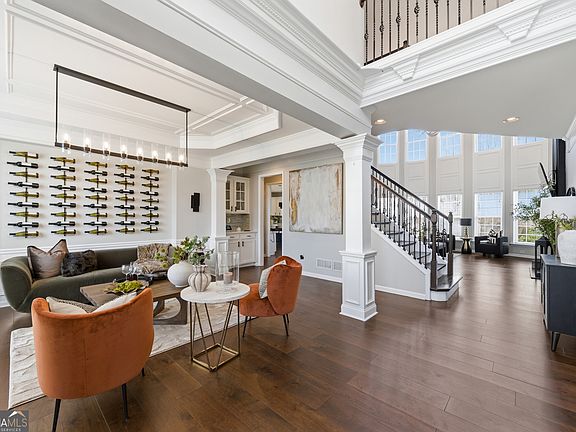 4th image of 3173 Abbey Pl SW