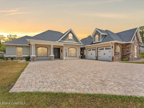 19139 Mardi Gras St, St Unit, FL 32833