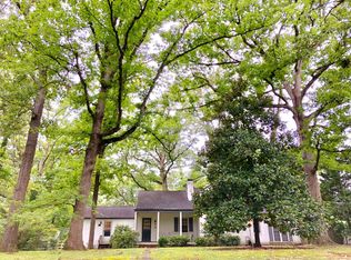 7 Oakwood Dr #A, Chapel Hill, NC 27517