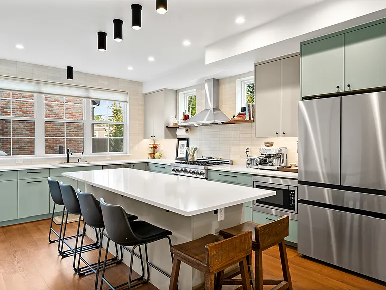1312 S Grant St — Photo 7