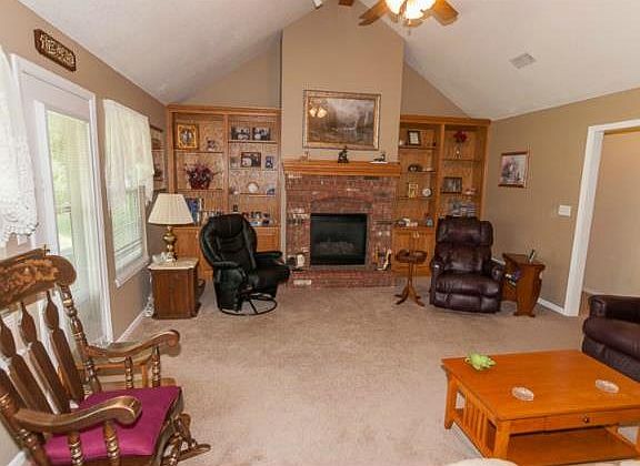 2nd image of 855 Myers Dr