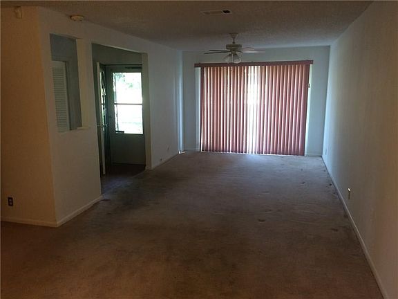 4th image of 7412 Yolanda Dr