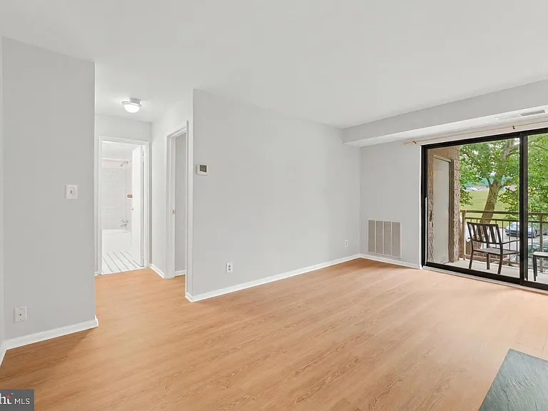 6003 Majors Ln #8-O20 — Photo 11