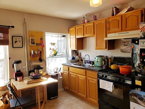 5th image of 16A Vernon Ave #4