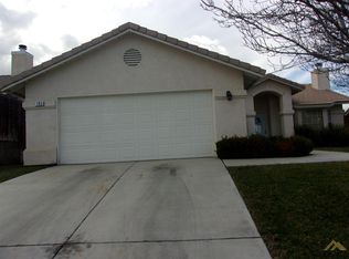 105 Lee St, Taft, CA 93268