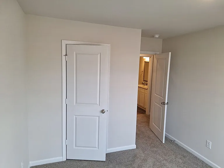 725 Gatestone Ln — Photo 39