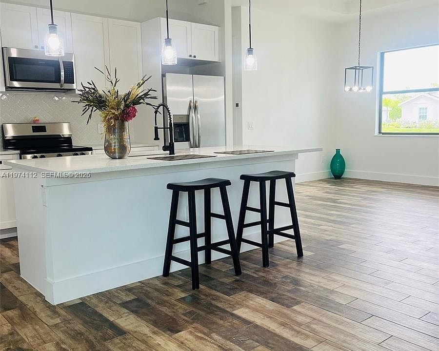 1st image of 3365 Douglas Rd