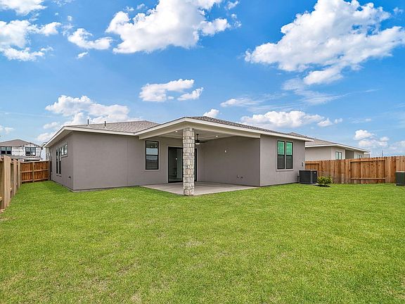 2nd image of 1911 Drover Ln