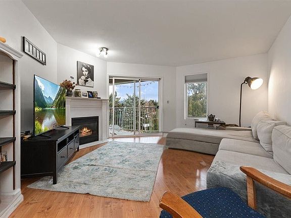 3rd image of 5765 Vedder Rd #308