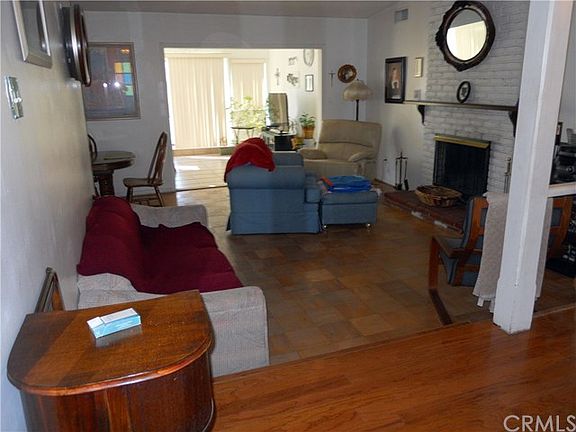 4th image of 1039 N Calmgrove Ave