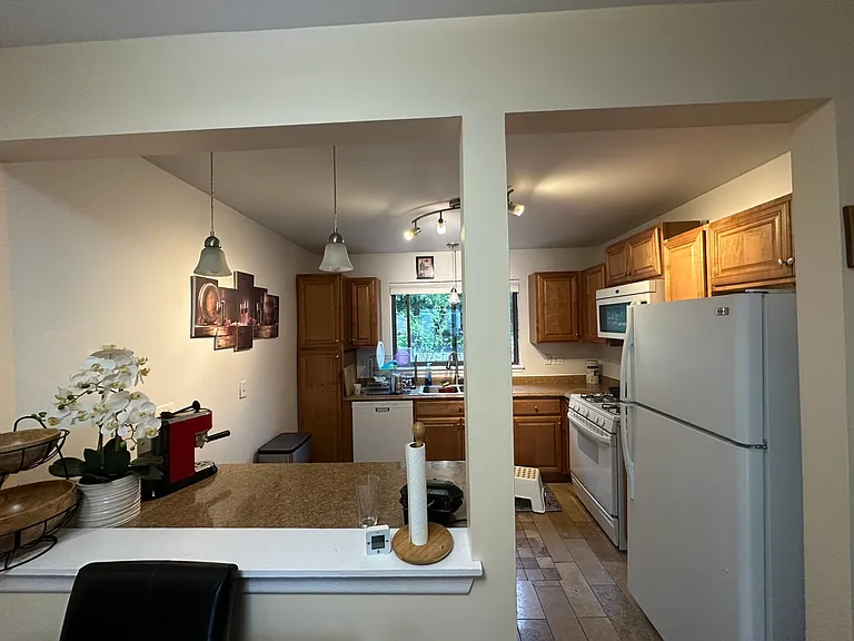 947 Manchester Cir #947 — Photo 6