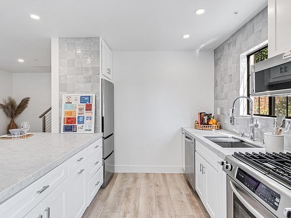 4th image of 362 Piper Street