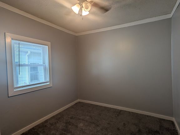 4th image of 1008 Mechanic St