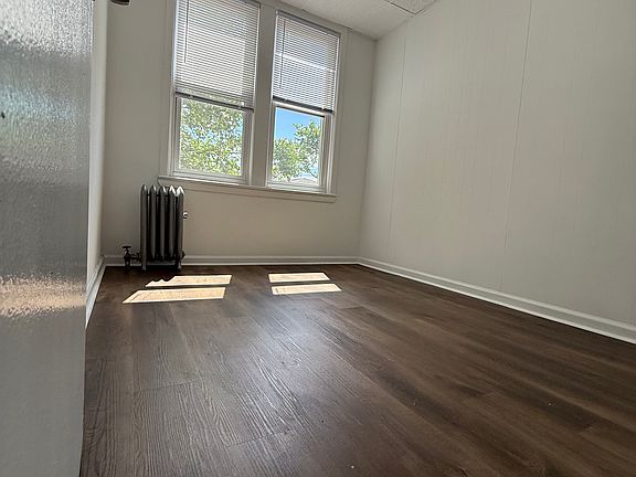 3rd image of 402 Armstrong Ave #2