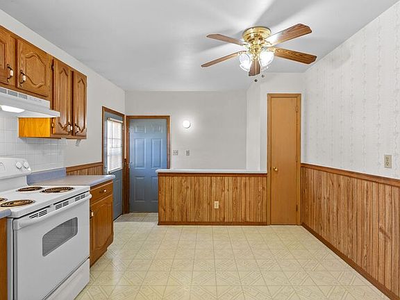 5th image of 7359 Coachman Ln